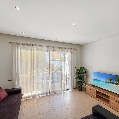 V4, Jardins Branqueira9 Near Beach, Villa *