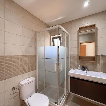V4, Jardins Branqueira9 Near Beach,