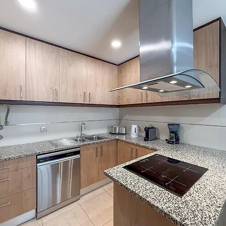Villa V4, Jardins Branqueira9 Near Beach,
