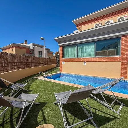 V4, Jardins Branqueira9 Near Beach,